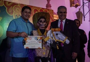 CELEBRAN CON ÉXITO EL TRADICIONAL DESFILE DE CARROS ALEGÓRICOS Y DISFRACES