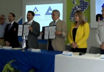 FIRMAN CONVENIO DE COLABORACIÓN CANACO SERVYTUR ZACATECAS Y CANACO SERVYTUR AGUASCALIENTES